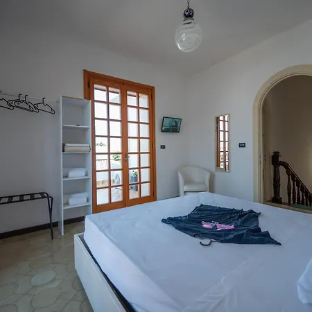 Retreat Dell'orso - Per Vacanze In Centro - Frontemare Apartment